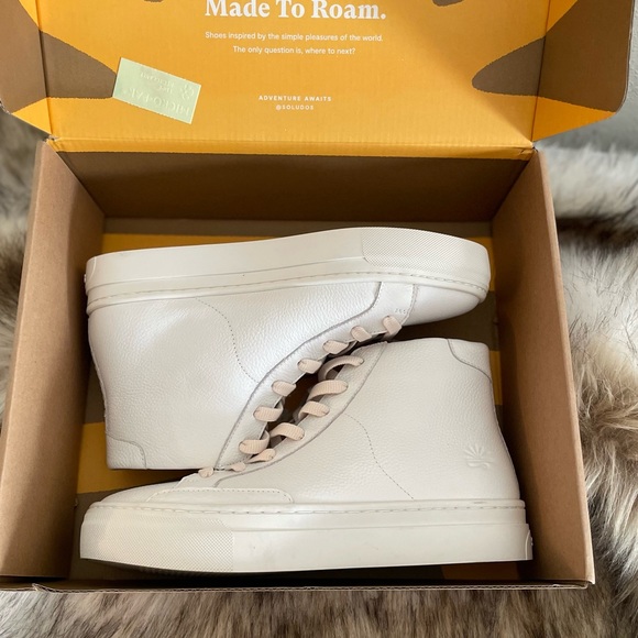 Soludos Ibiza High Top Sneaker in White New in Box - Picture 2 of 6